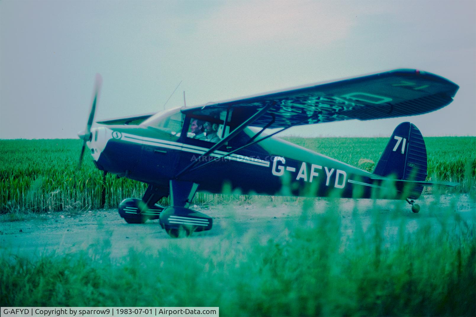 G-AFYD, 1939 Luscombe 8E Silvaire Silvaire C/N 1044, At former RAF Hampstead Norris Satellite Station HN.
Scanned from a slide.