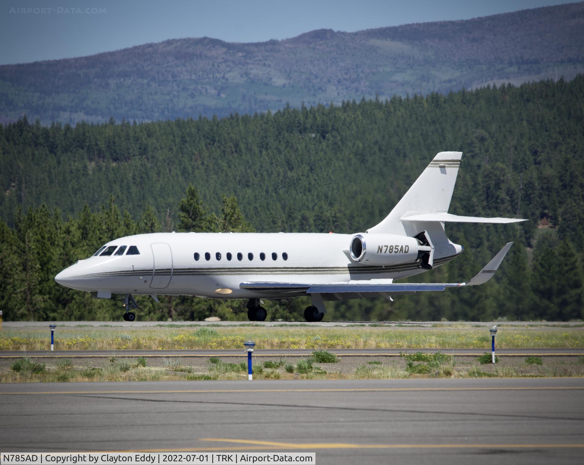 N785AD, 2008 Dassault Falcon 2000EX C/N 146, Truckee airport in California 2022.