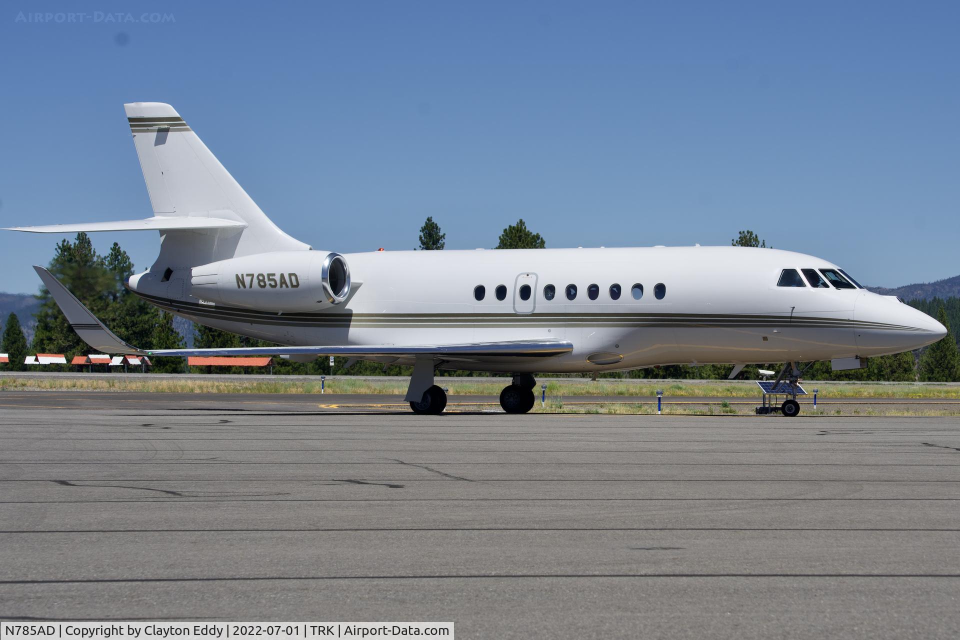 N785AD, 2008 Dassault Falcon 2000EX C/N 146, Truckee airport in California 2022.