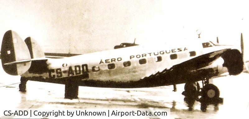 CS-ADD, 1940 Lockheed 18-56 Lodestar C/N 2007, Aircraft servicing Aero Portuguesa