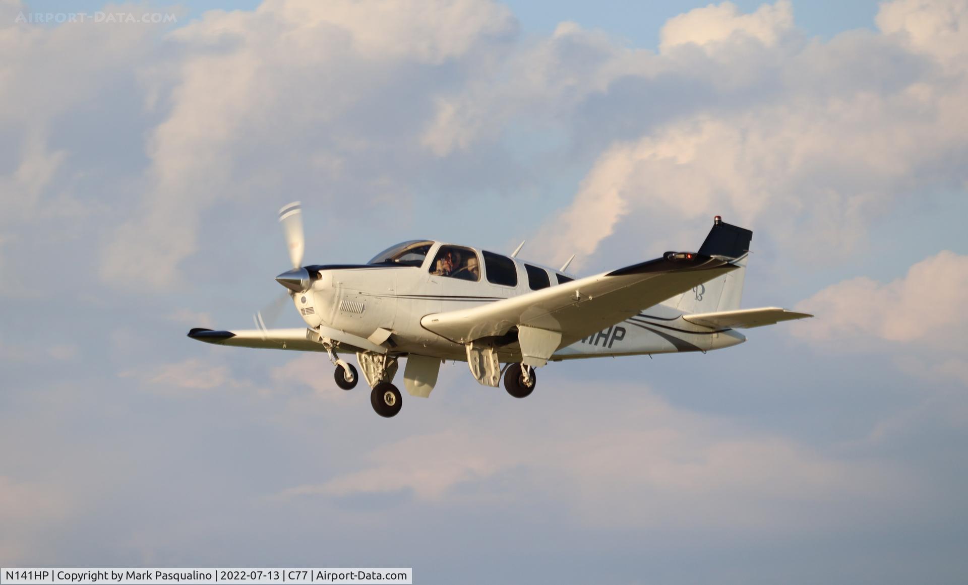 N141HP, 1981 Beech A36 Bonanza 36 C/N E-1815, Beech A36