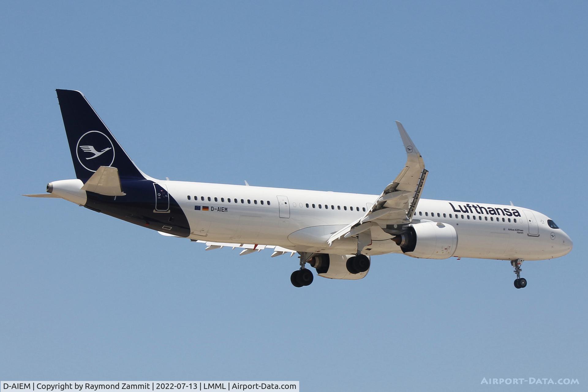 D-AIEM, 2021 Airbus A321-271NX C/N 10817, A321Neo D-AIEM Lufthansa