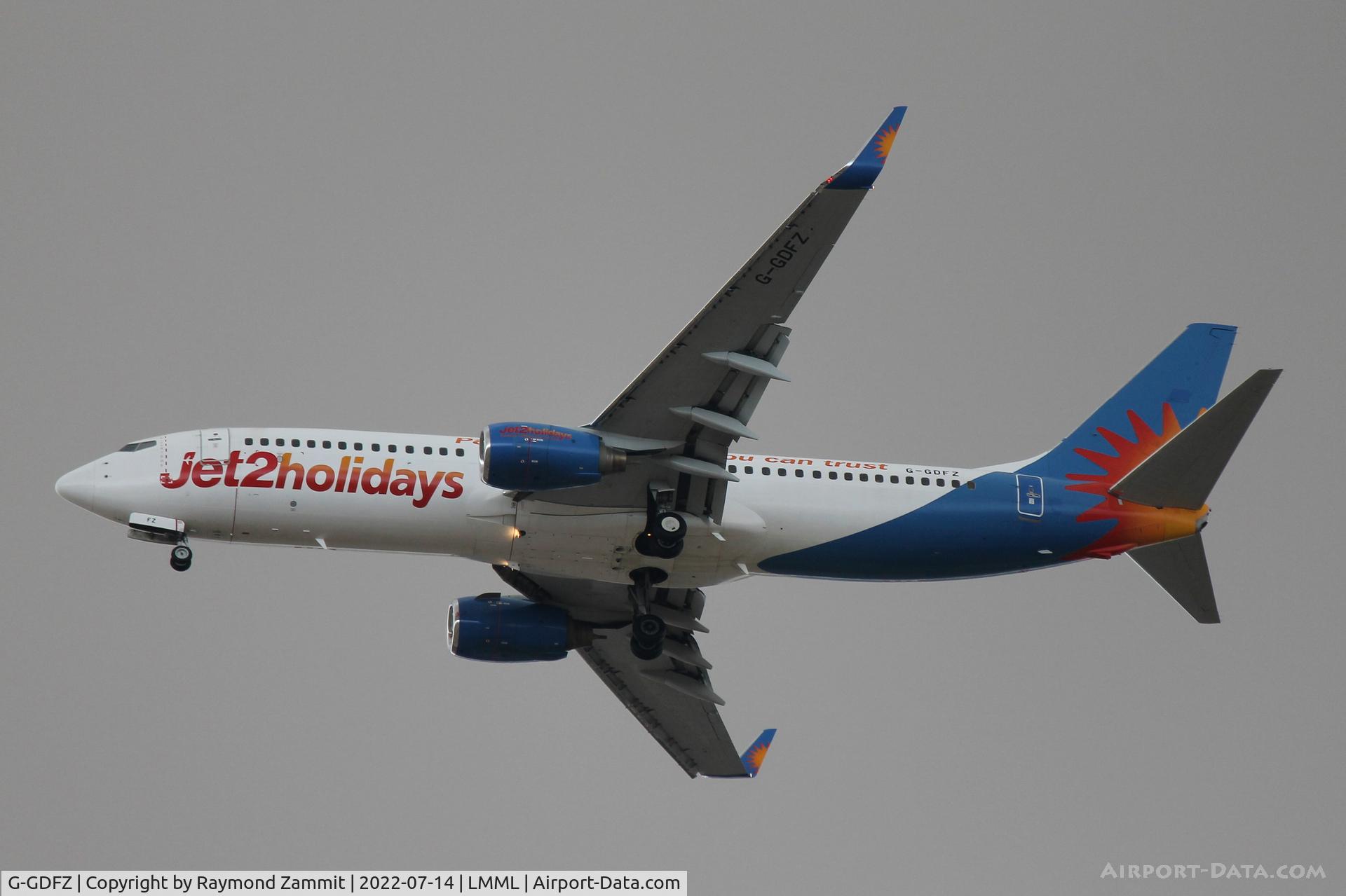 G-GDFZ, 2001 Boeing 737-86Q C/N 30276, B737-800 G-GDFZ Jet2Com