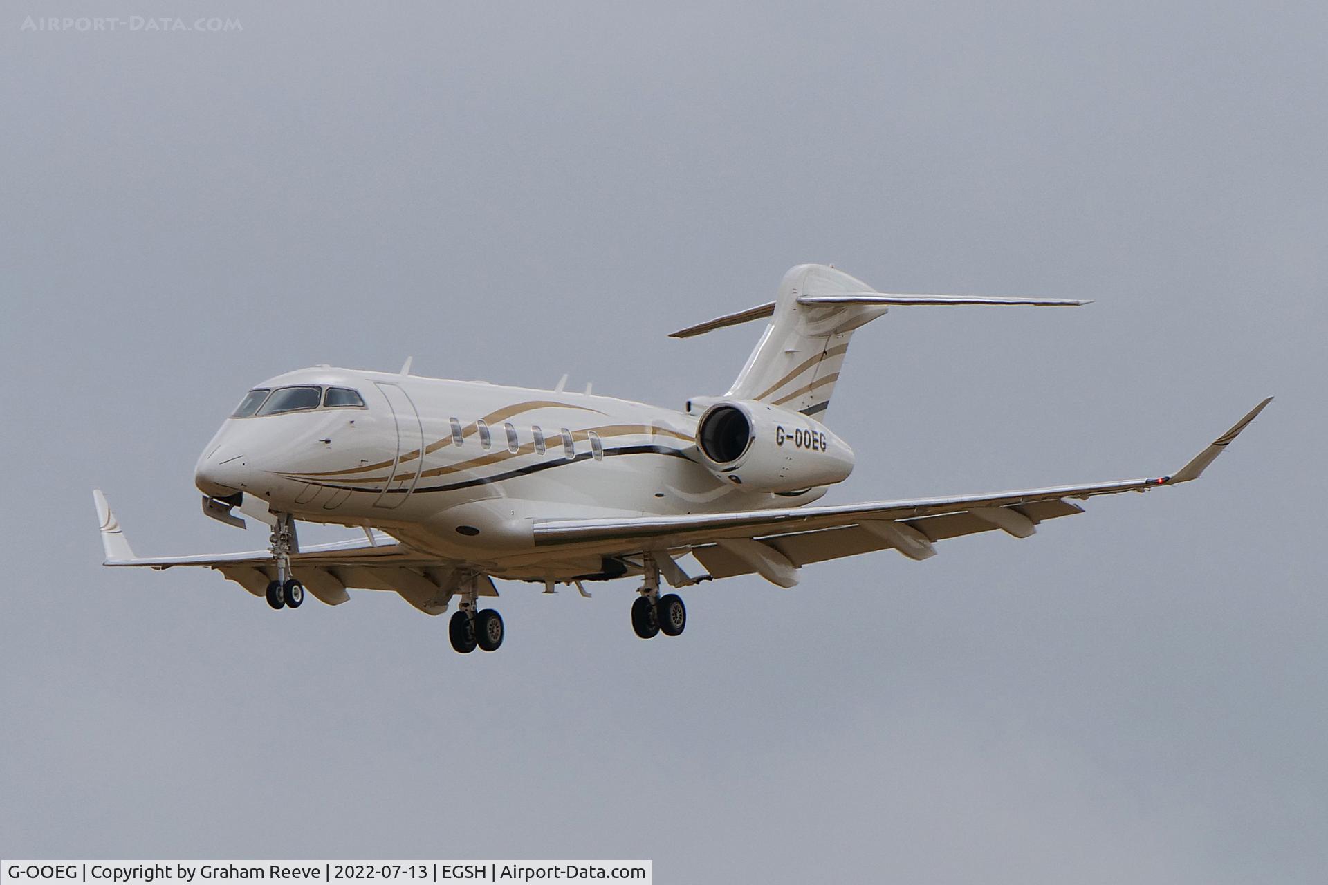 G-OOEG, 2018 Bombardier Challenger 350 (BD-100-1A10) C/N 20733, Landing at Norwich.