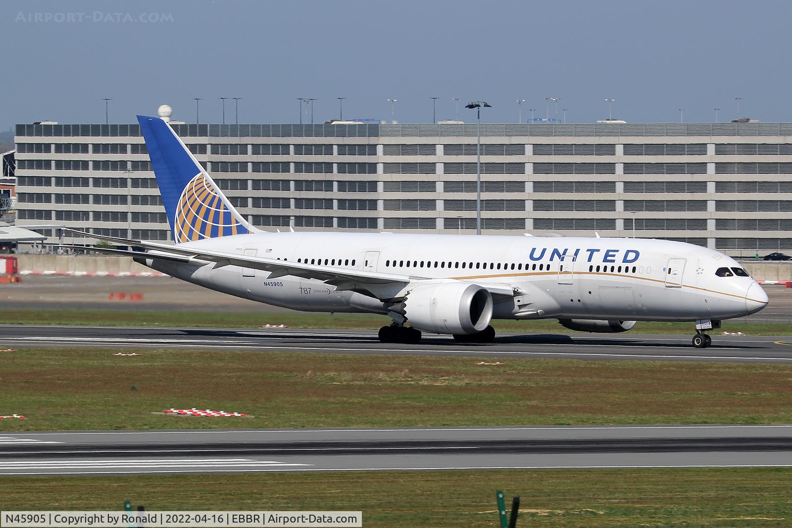 N45905, 2012 Boeing 787-8 Dreamliner Dreamliner C/N 34825, at bru