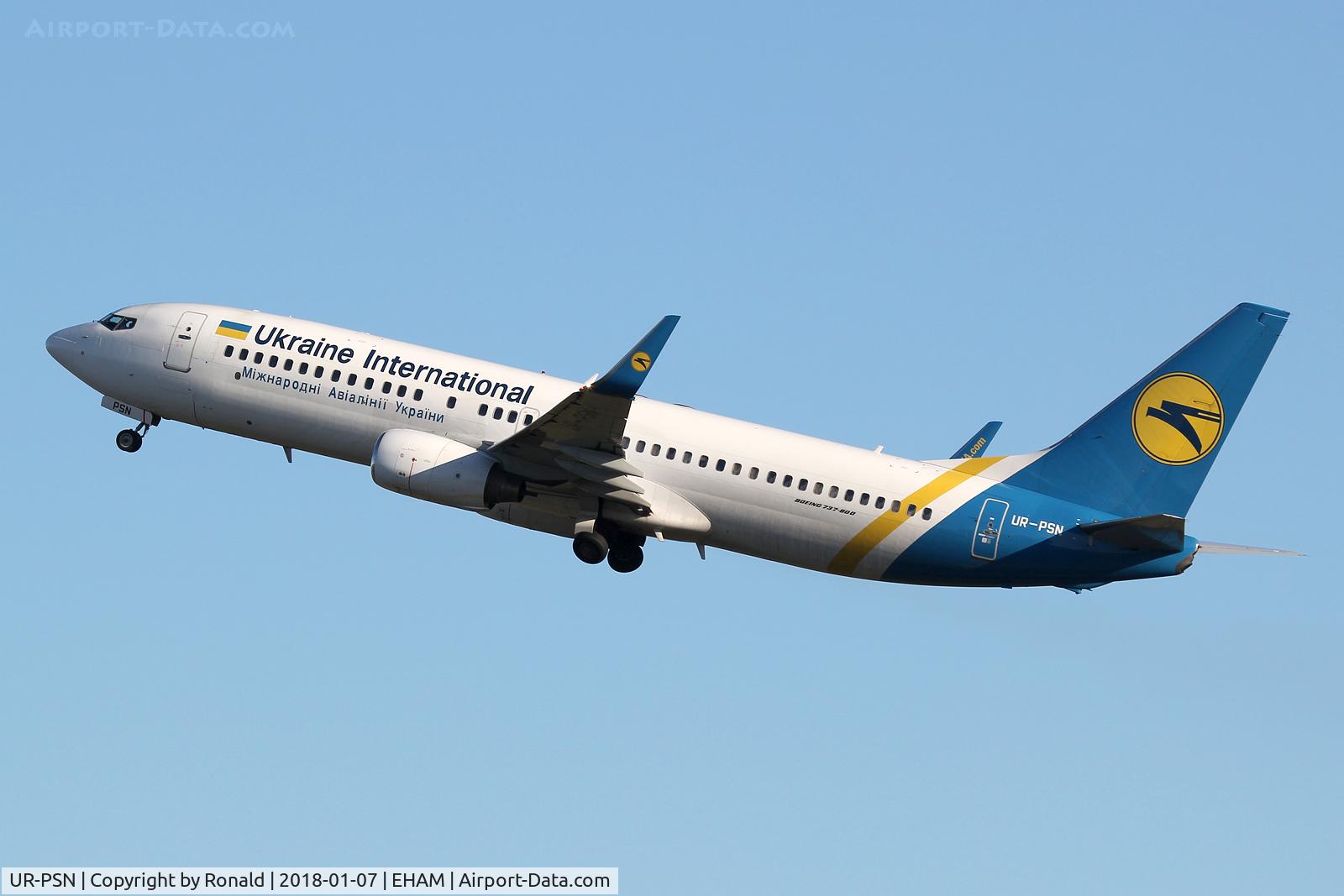 UR-PSN, 1999 Boeing 737-86N C/N 28614, at spl