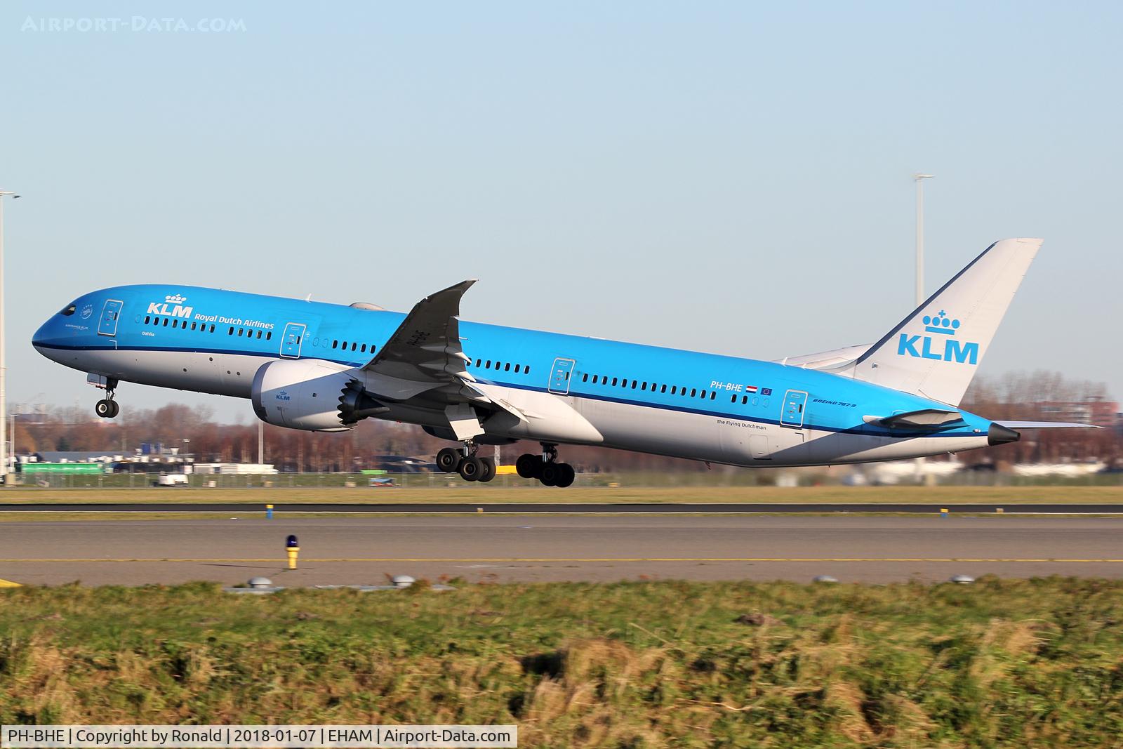 PH-BHE, 2016 Boeing 787-9 Dreamliner C/N 38765, at spl