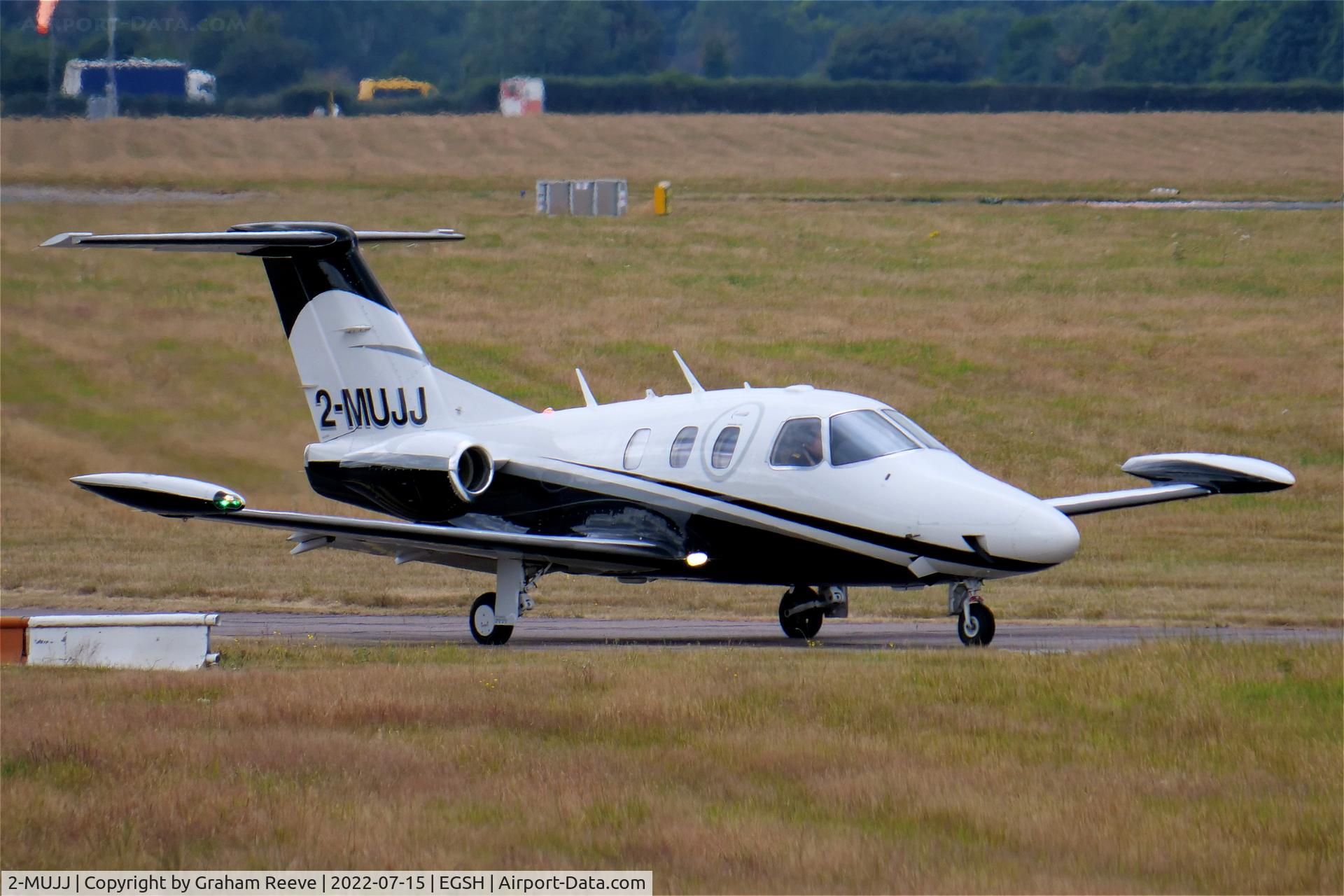2-MUJJ, 2008 Eclipse Aviation Corp EA500 C/N 000263, Departing from Norwich,