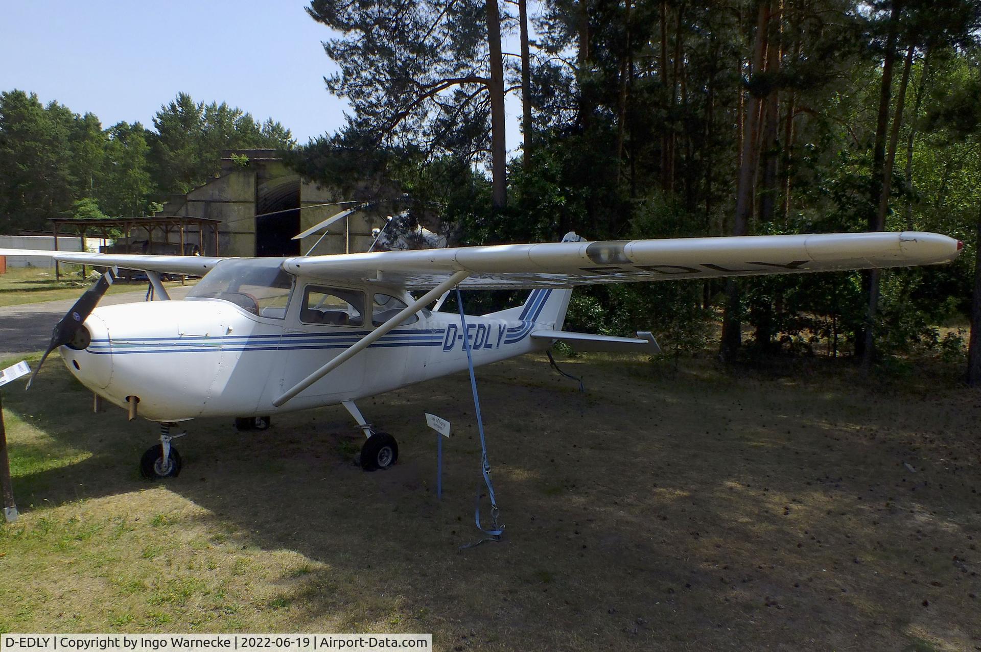 D-EDLY, Reims F172F C/N 0126, Cessna (Reims) F172F at the Luftfahrtmuseum Finowfurt