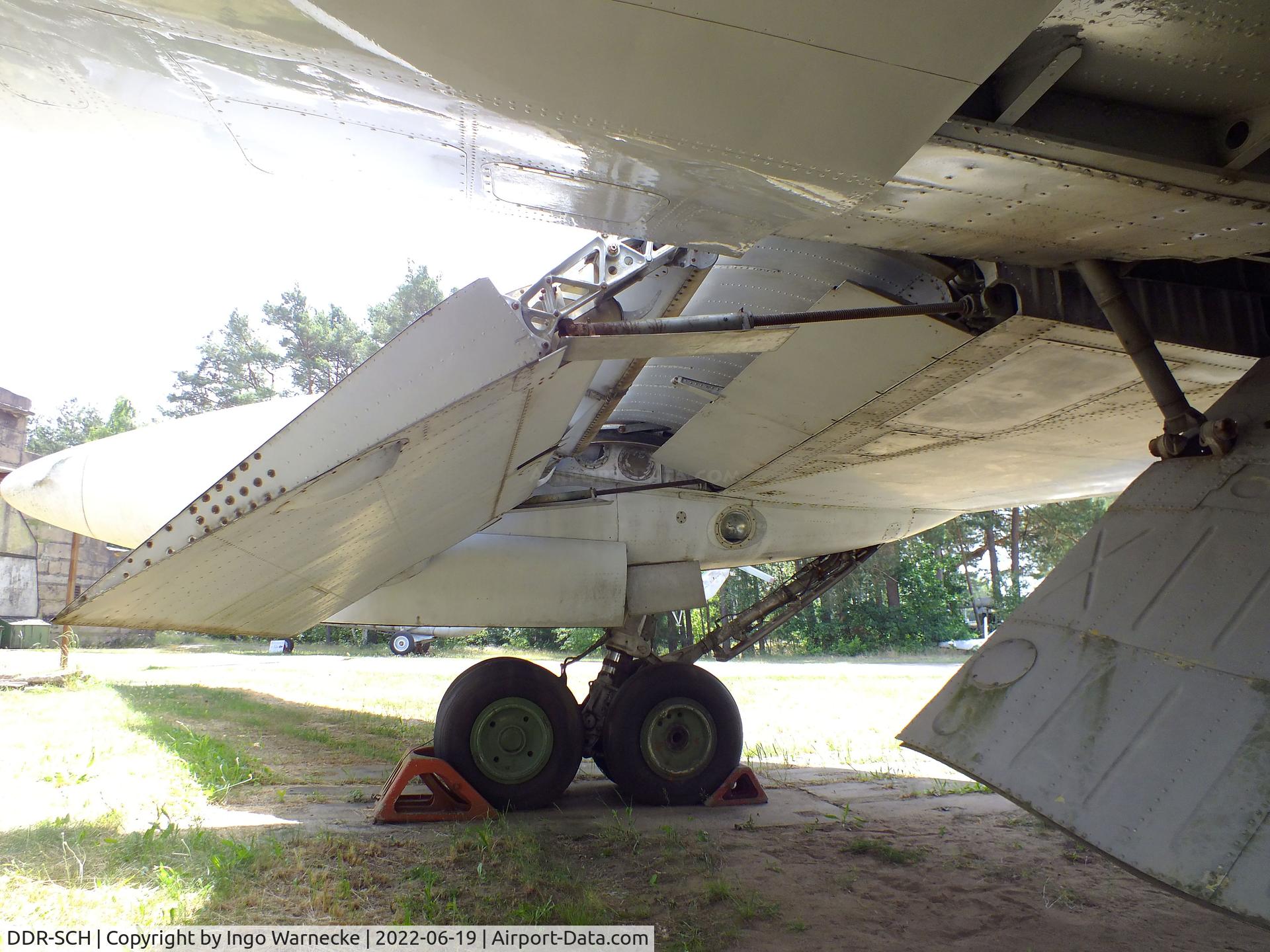 DDR-SCH, Tupolev Tu-134 C/N 9350906, Tupolev Tu-134 CRUSTY at the Luftfahrtmuseum Finowfurt
