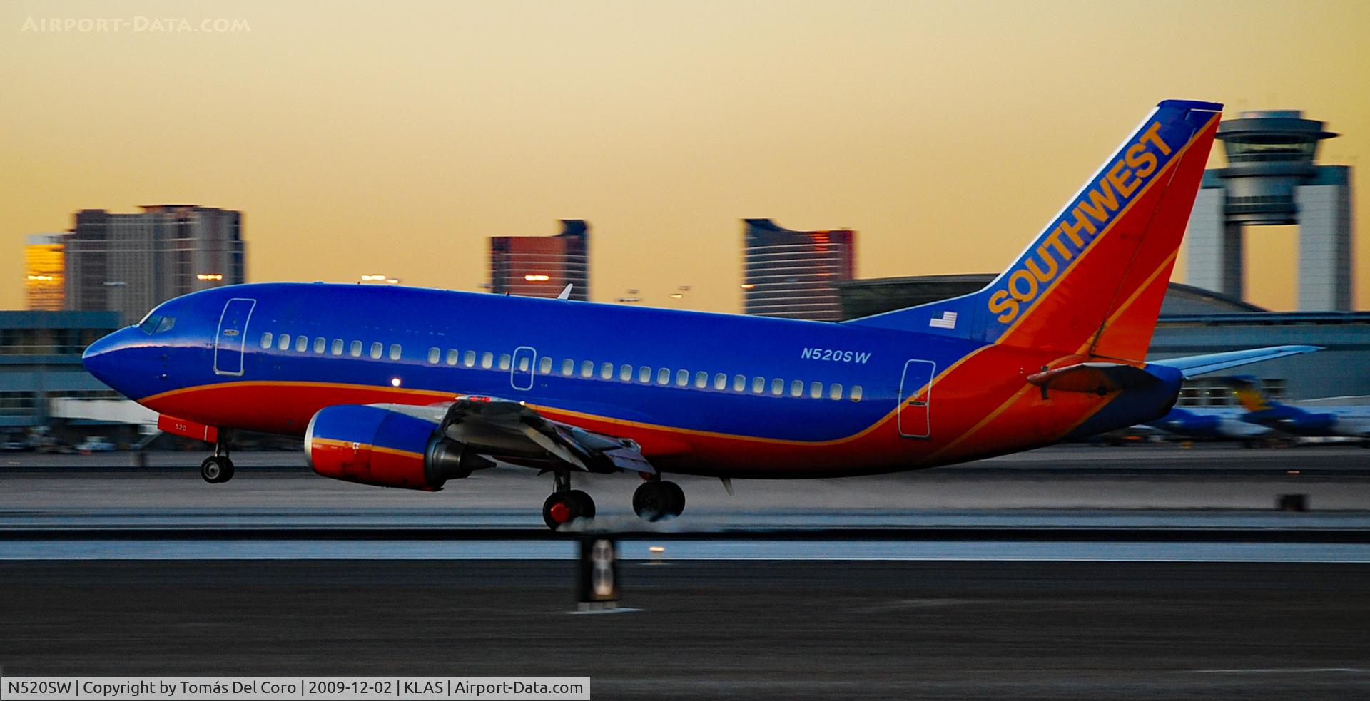 N520SW, 1991 Boeing 737-5H4 C/N 25319, N520SW Southwest Airlines Boeing 737-5H4 s/n 25319 - Las Vegas - McCarran International Airport KLAS
USA - Nevada December 2, 2009
Photo: Tomás Del Coro