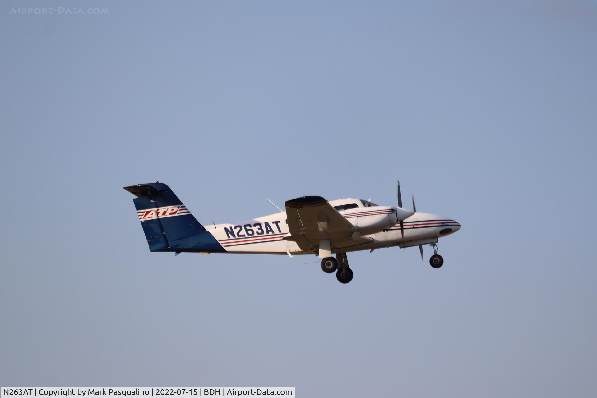 N263AT, 2001 Piper PA-44-180 Seminole C/N 4496087, Piper PA-44-180