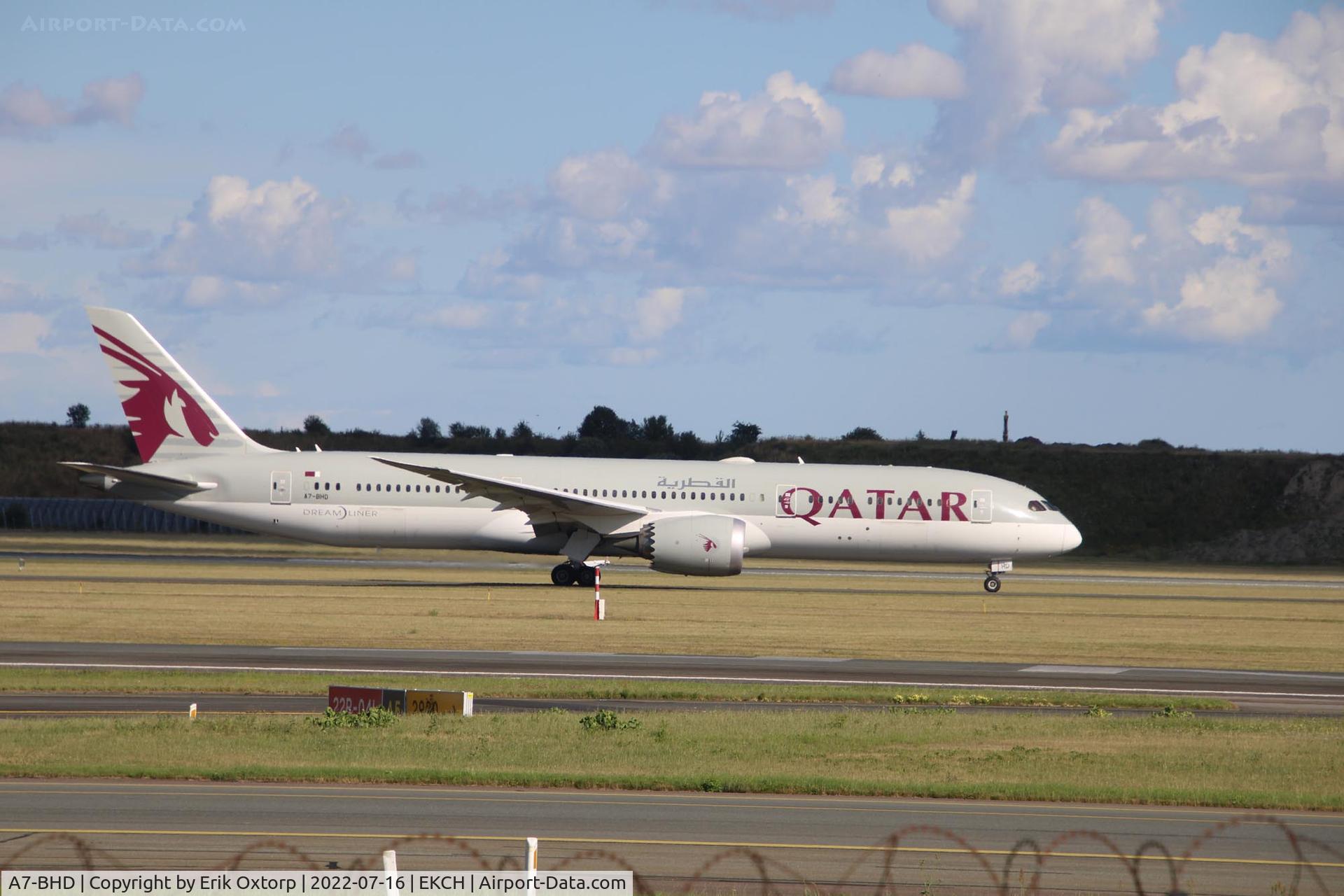 A7-BHD, 2019 Boeing 787-9 Dreamliner Dreamliner C/N 64216, A7-BHD taxi for takeoff rw 04R