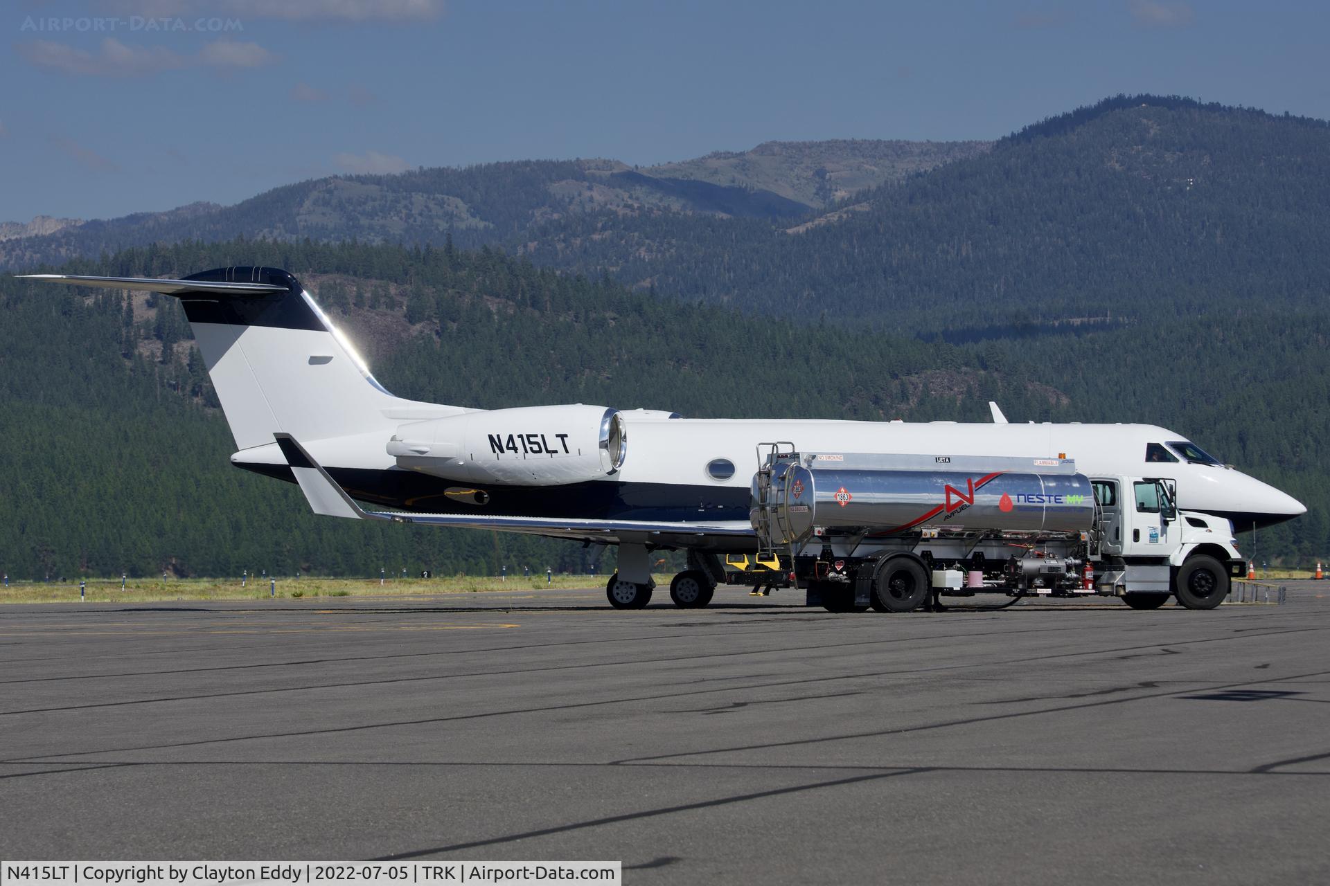 N415LT, 2015 Gulfstream Aerospace G-IV C/N 1367, Truckee airport in California 2022.