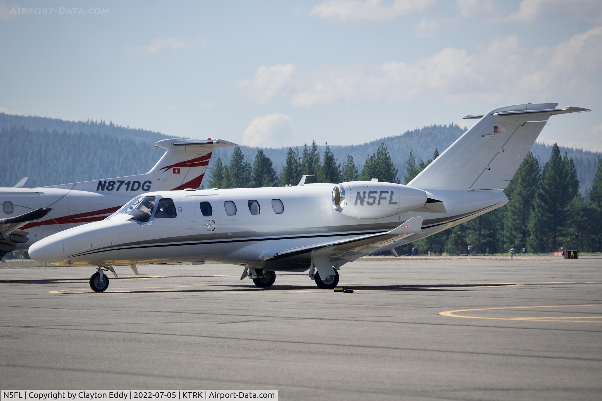 N5FL, 2015 Cessna 525C CitationJet CJ4 CitationJet CJ4 C/N 525C-0904, Truckee airport in California 2022.