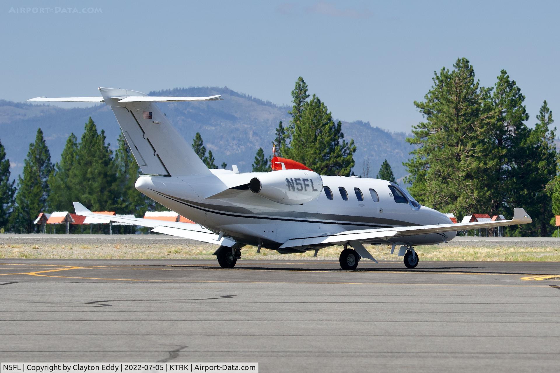 N5FL, 2015 Cessna 525C CitationJet CJ4 CitationJet CJ4 C/N 525C-0904, Truckee airport in California 2022.