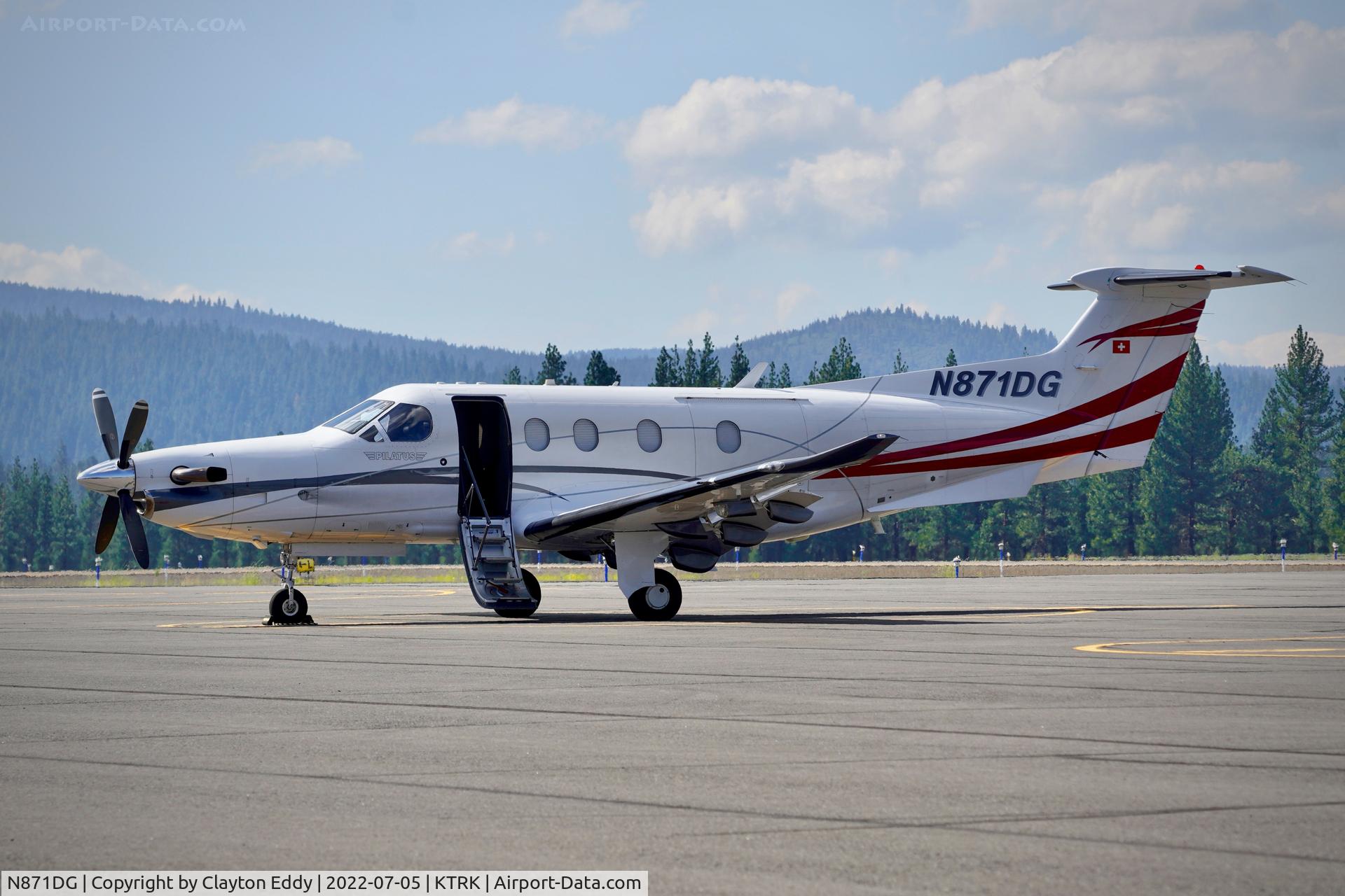 N871DG, 2013 Pilatus PC-12/47E C/N 1402, Truckee airport in California 2022.