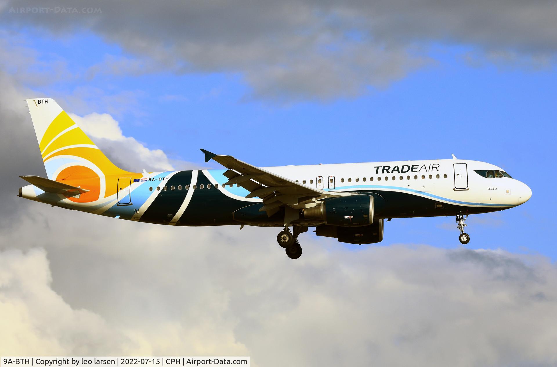9A-BTH, 2001 Airbus A320-214 C/N 1454, Copenhagen 15.7.2022