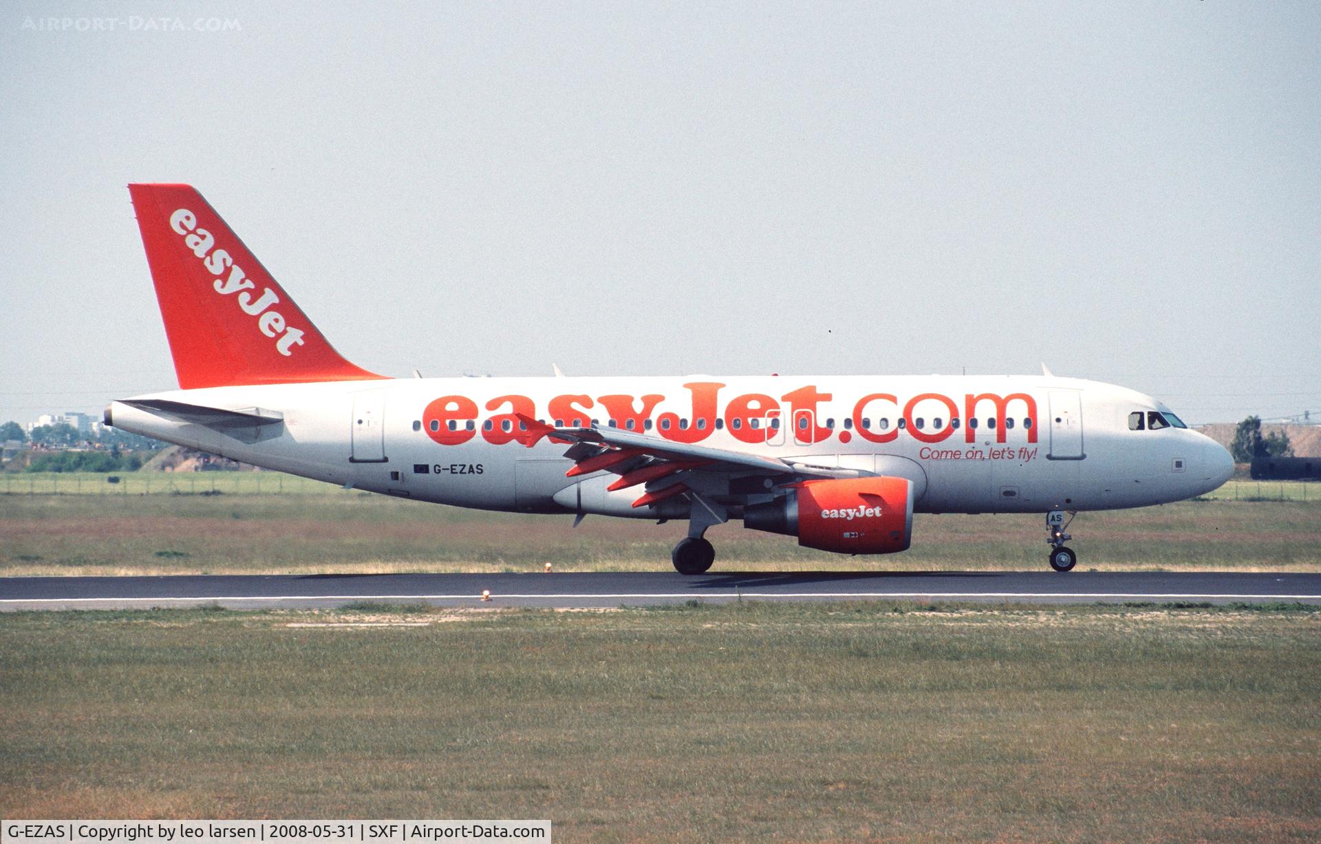 G-EZAS, 2006 Airbus A319-111 C/N 2779, Berlin ILA 31.5.2008
