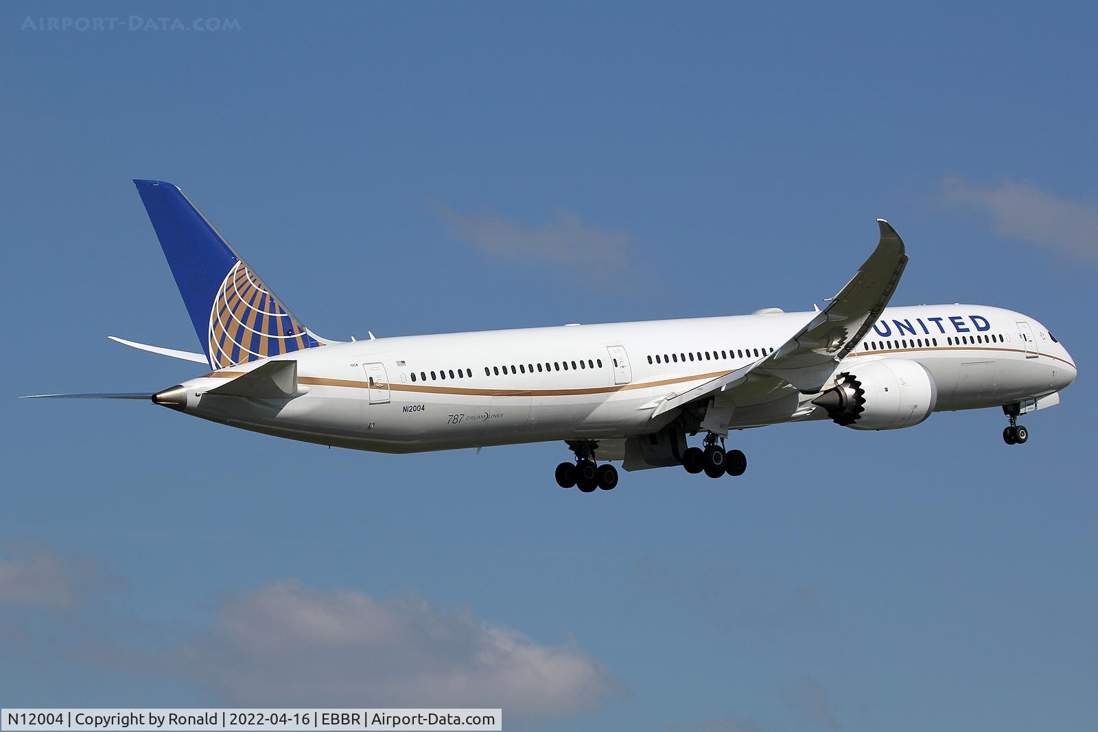 N12004, 2019 Boeing 787-10 Dreamliner Dreamliner C/N 60139, at bru