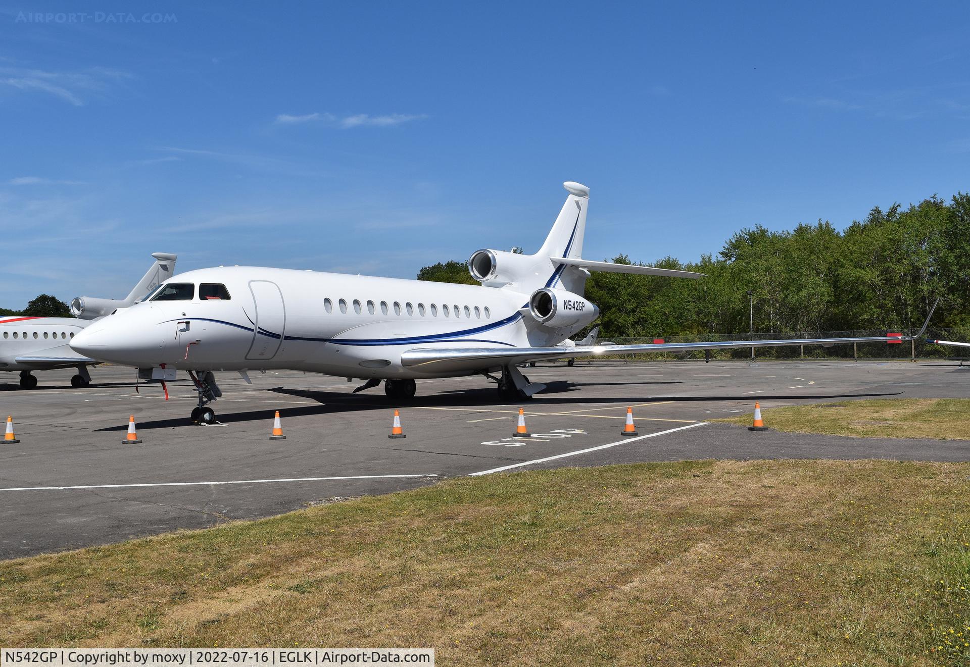 N542GP, 2011 Dassault Falcon 7X C/N 107, Dassault Falcon 7X at Blackbushe.