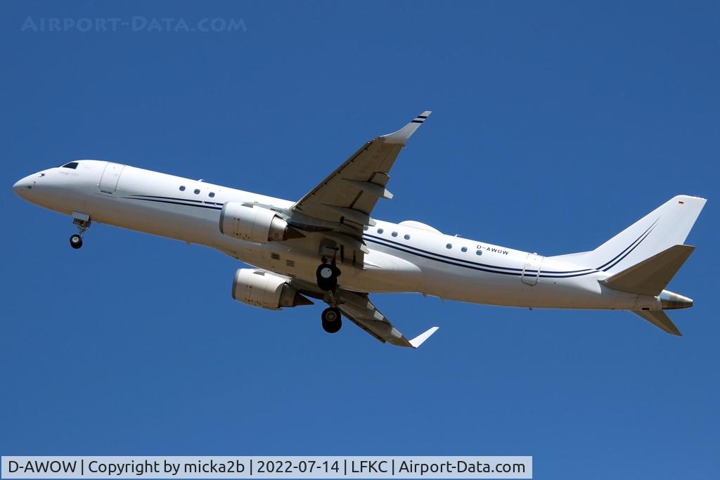 D-AWOW, 2019 Embraer ERJ-190-100ECJ Lineage 1000 C/N 19000732, Take off