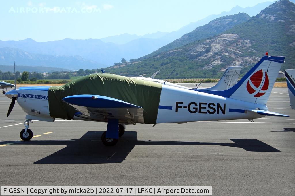 F-GESN, Piper PA-28R-200 Cherokee Arrow C/N 28R-7535364, Parked