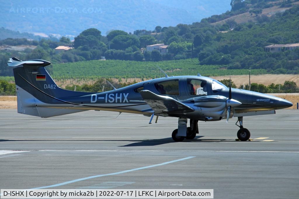 D-ISHX, Diamond DA-62 C/N 62.114, Parked