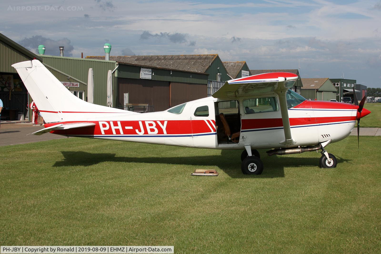 PH-JBY, 1976 Cessna U206F Stationair C/N U20603230, at ehmz