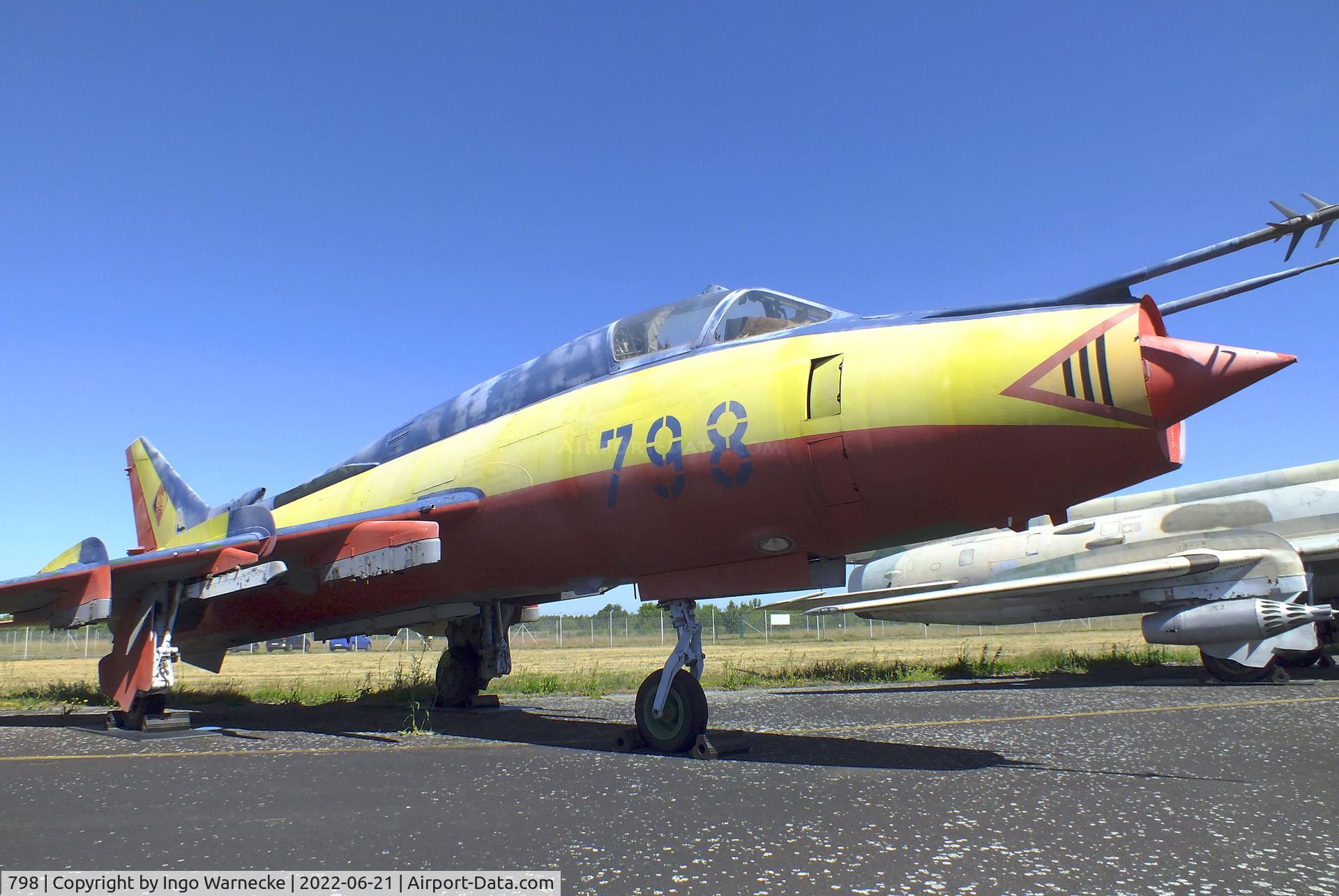 798, 1986 Sukhoi Su-22M-4 C/N 31406, Sukhoi Su-22M-4 FITTER-K at the MHM Berlin-Gatow (aka Luftwaffenmuseum, German Air Force Museum)