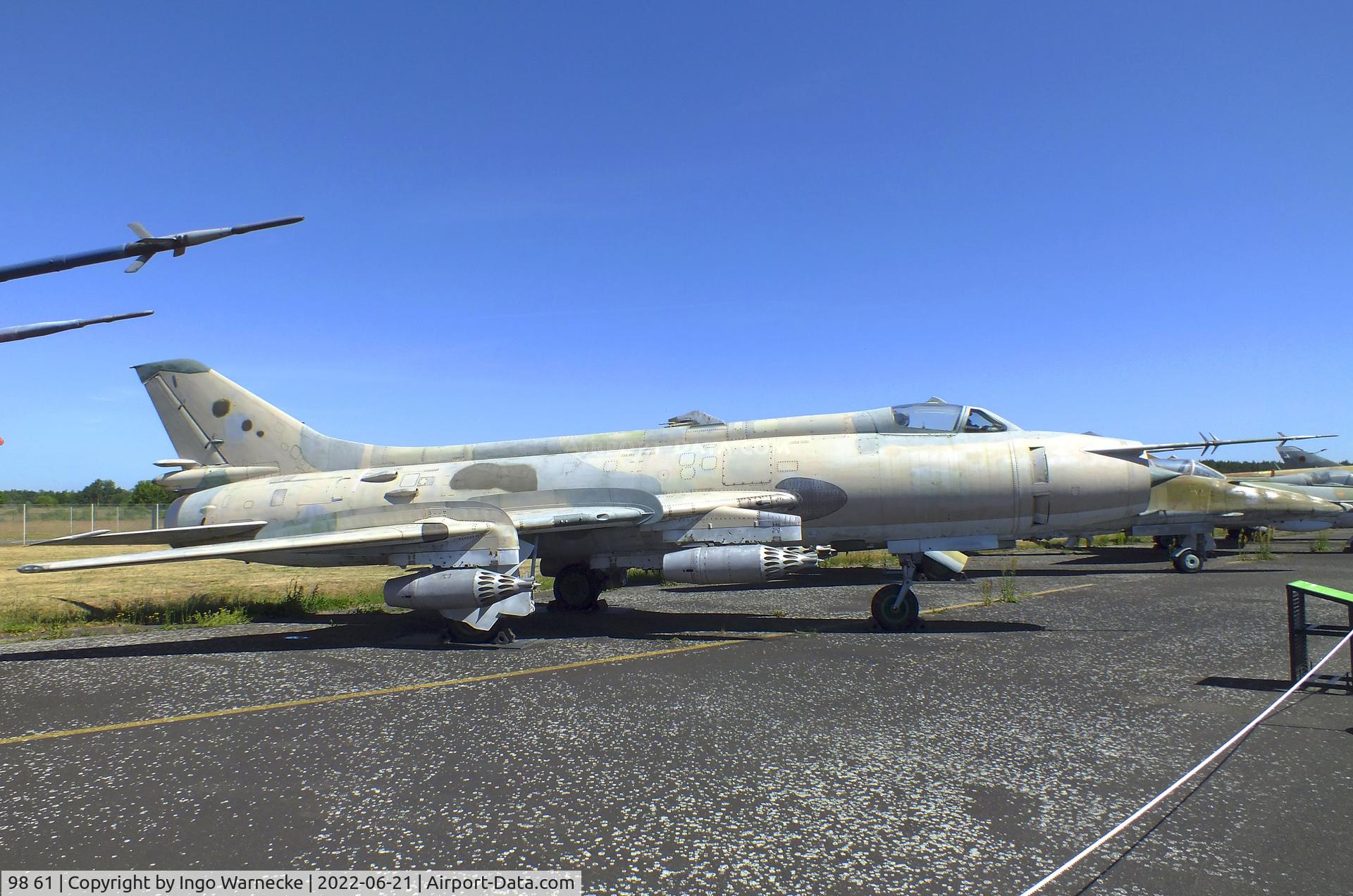 98 61, Sukhoi Su-20 C/N 72412, Sukhoi Su-20 (Su-17M export version) FITTER-C at the MHM Berlin-Gatow (aka Luftwaffenmuseum, German Air Force Museum)
