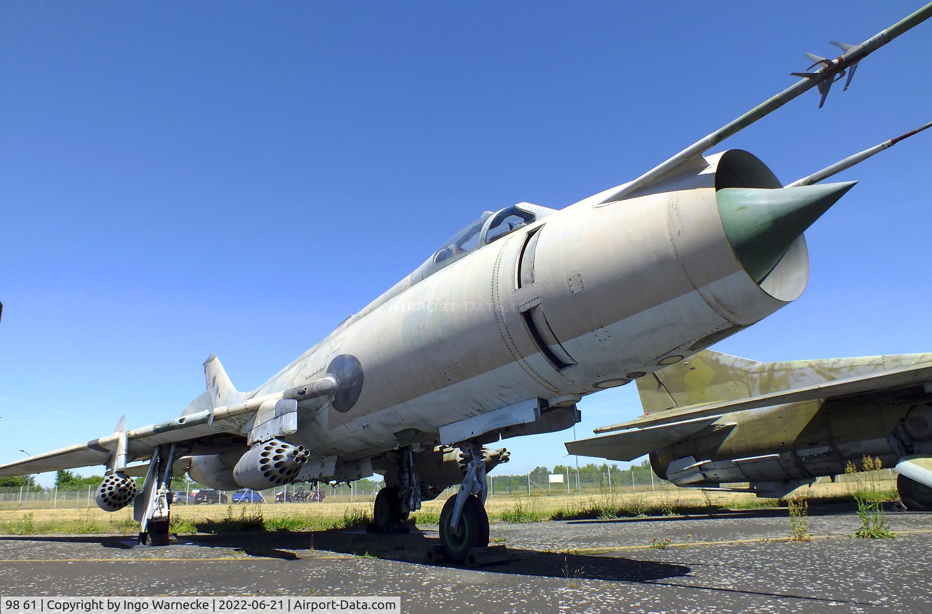 98 61, Sukhoi Su-20 C/N 72412, Sukhoi Su-20 (Su-17M export version) FITTER-C at the MHM Berlin-Gatow (aka Luftwaffenmuseum, German Air Force Museum)