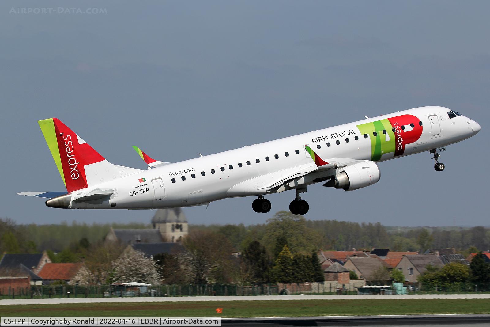 CS-TPP, 2011 Embraer 190LR (ERJ-190-100LR) C/N 19000441, at bru
