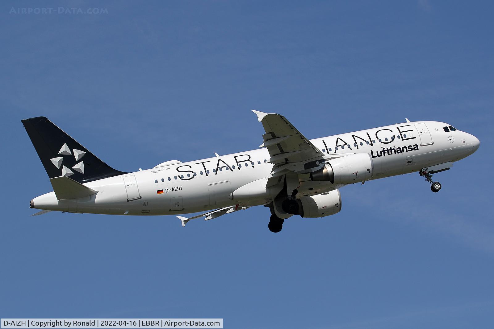 D-AIZH, 2010 Airbus A320-214 C/N 4363, at bru
