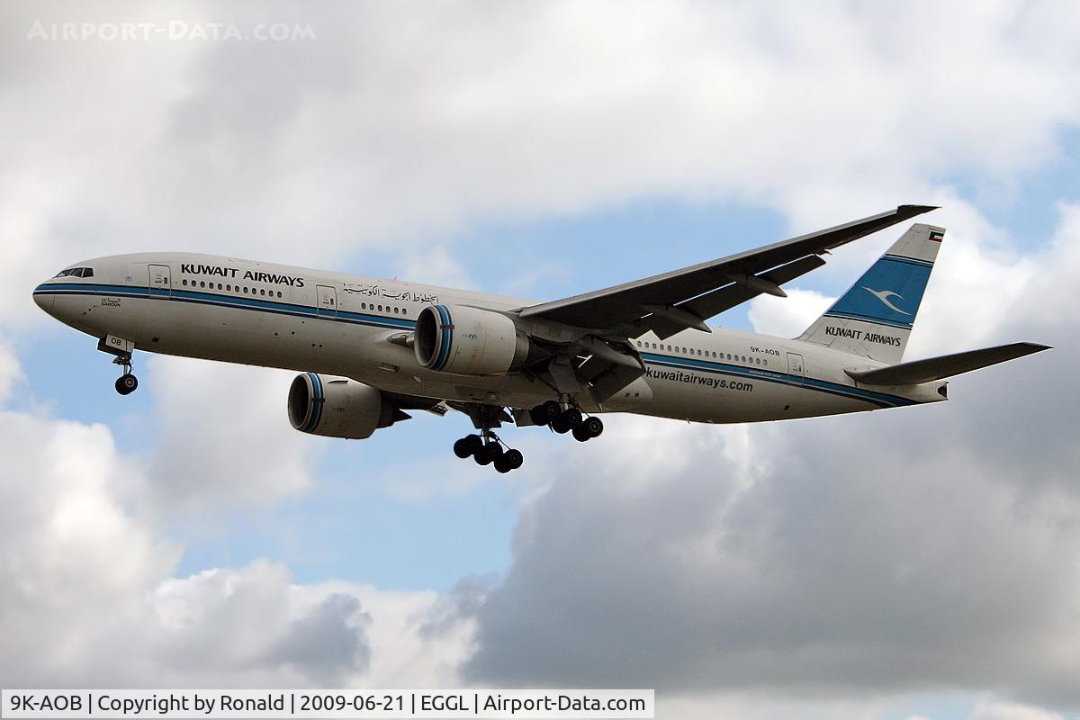 9K-AOB, 1998 Boeing 777-269/ER C/N 28744, at lhr