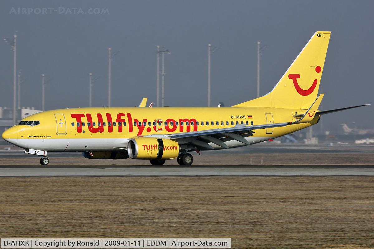 D-AHXK, 2008 Boeing 737-7K5 C/N 35144, at muc