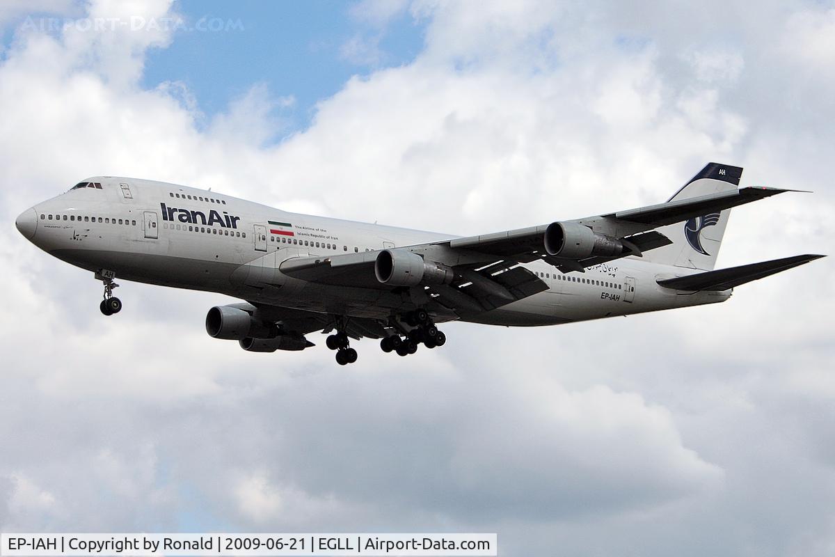 EP-IAH, 1976 Boeing 747-286M C/N 21218, at lhr