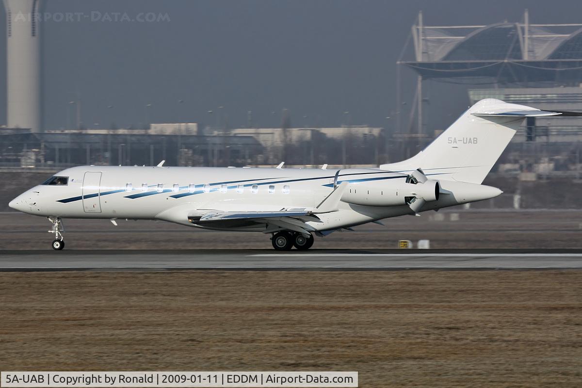 5A-UAB, 1940 Bombardier BD-700-1A11 Global Express C/N 9285, at muc