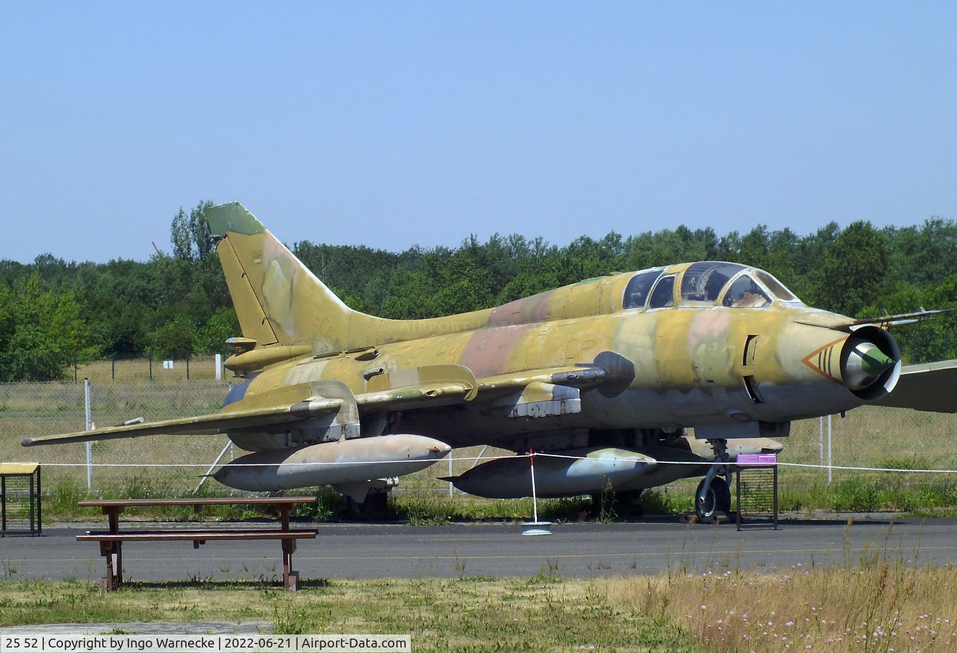 25 52, Sukhoi Su-22UM-3K C/N 17532367001, Sukhoi Su-22UM-3K FITTER-G at the MHM Berlin-Gatow (aka Luftwaffenmuseum, German Air Force Museum)