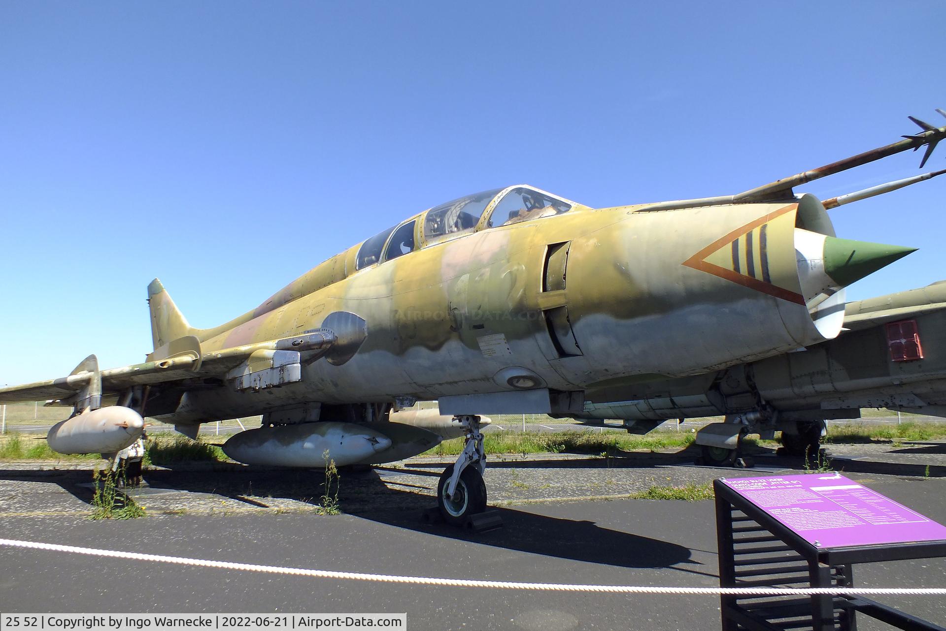 25 52, Sukhoi Su-22UM-3K C/N 17532367001, Sukhoi Su-22UM-3K FITTER-G at the MHM Berlin-Gatow (aka Luftwaffenmuseum, German Air Force Museum)