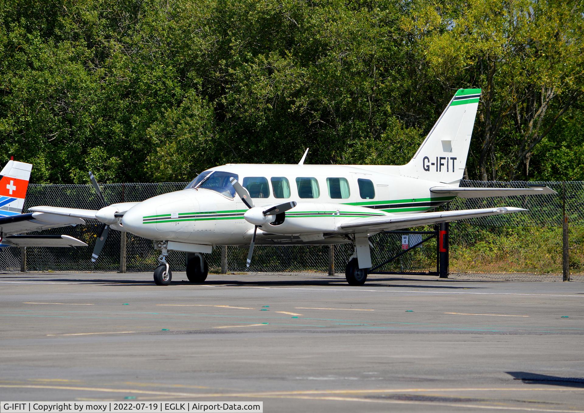 G-IFIT, 1980 Piper PA-31-350 Chieftain C/N 31-8052078, Piper PA-31-350 Navajo Chieftan at Blackbushe