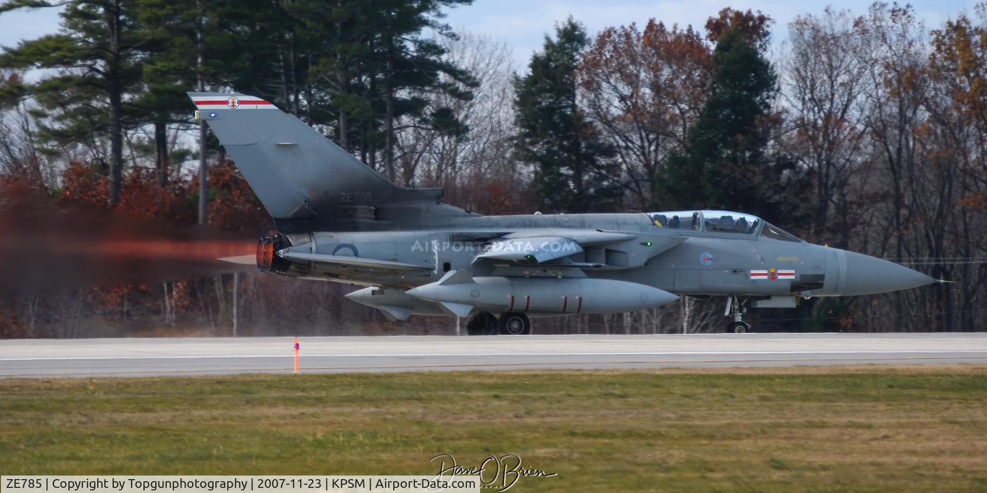 ZE785, 1988 Panavia Tornado F.3 C/N 3310, Lighting the lamps for take off