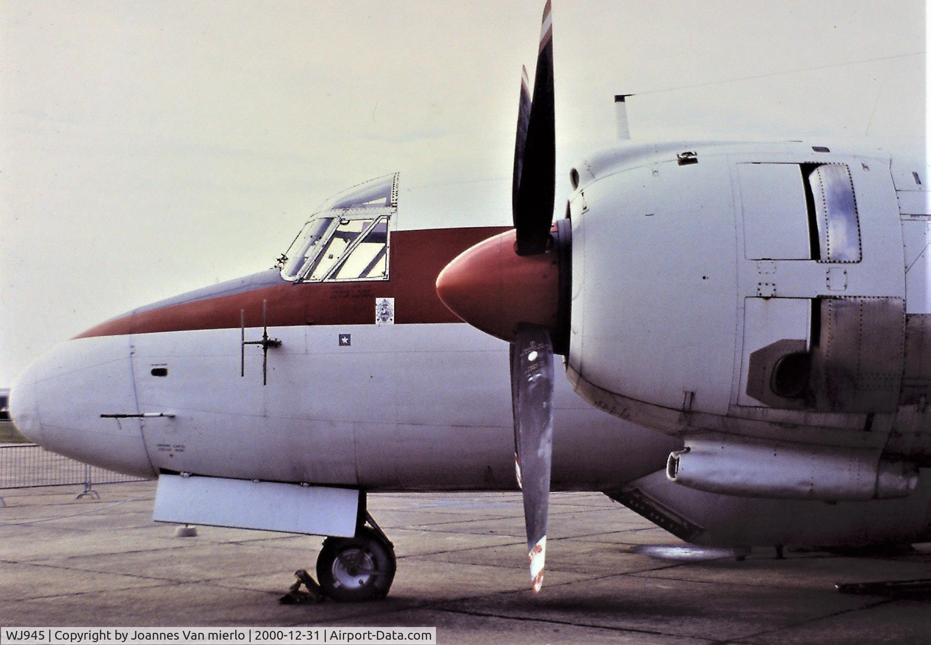 WJ945, 1953 Vickers Varsity T.1 C/N 619, Slide scan