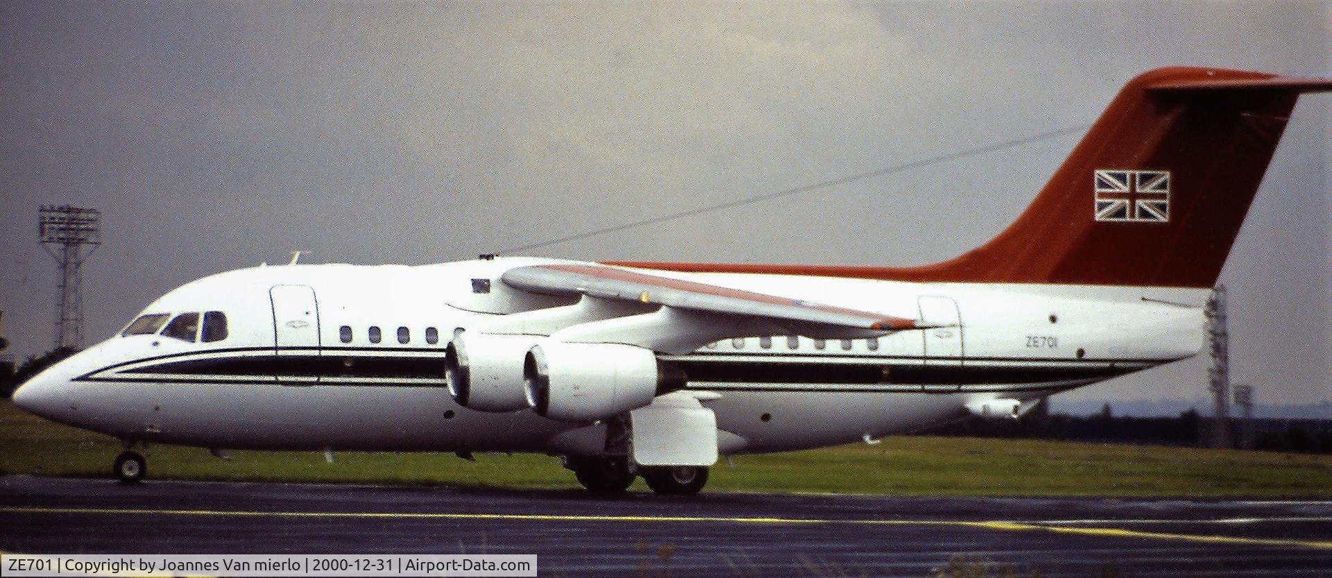 ZE701, 1985 British Aerospace BAe.146 CC.2 C/N E1029, Slide scan