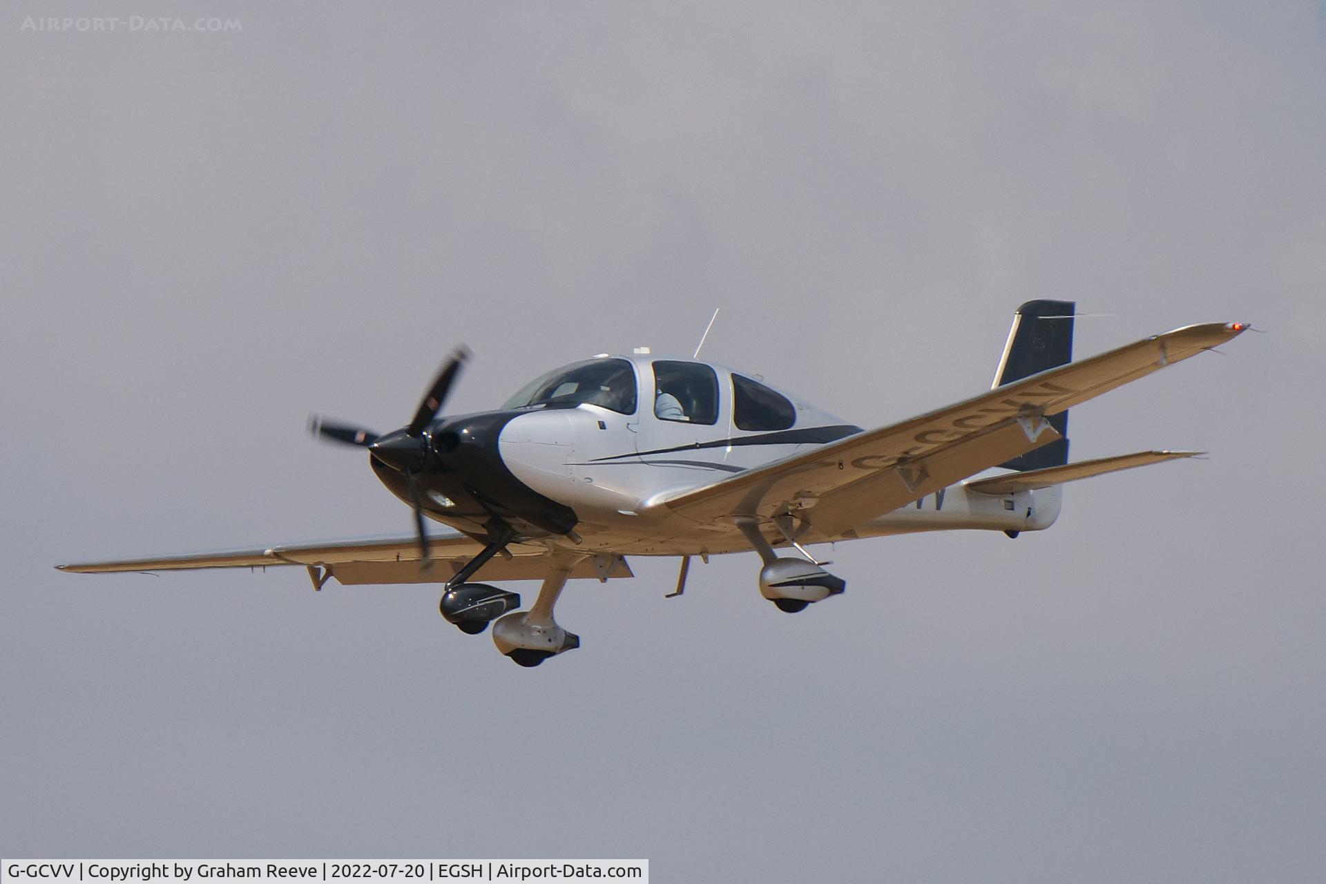 G-GCVV, 2015 Cirrus SR22 C/N 4244, Landing at Norwich.