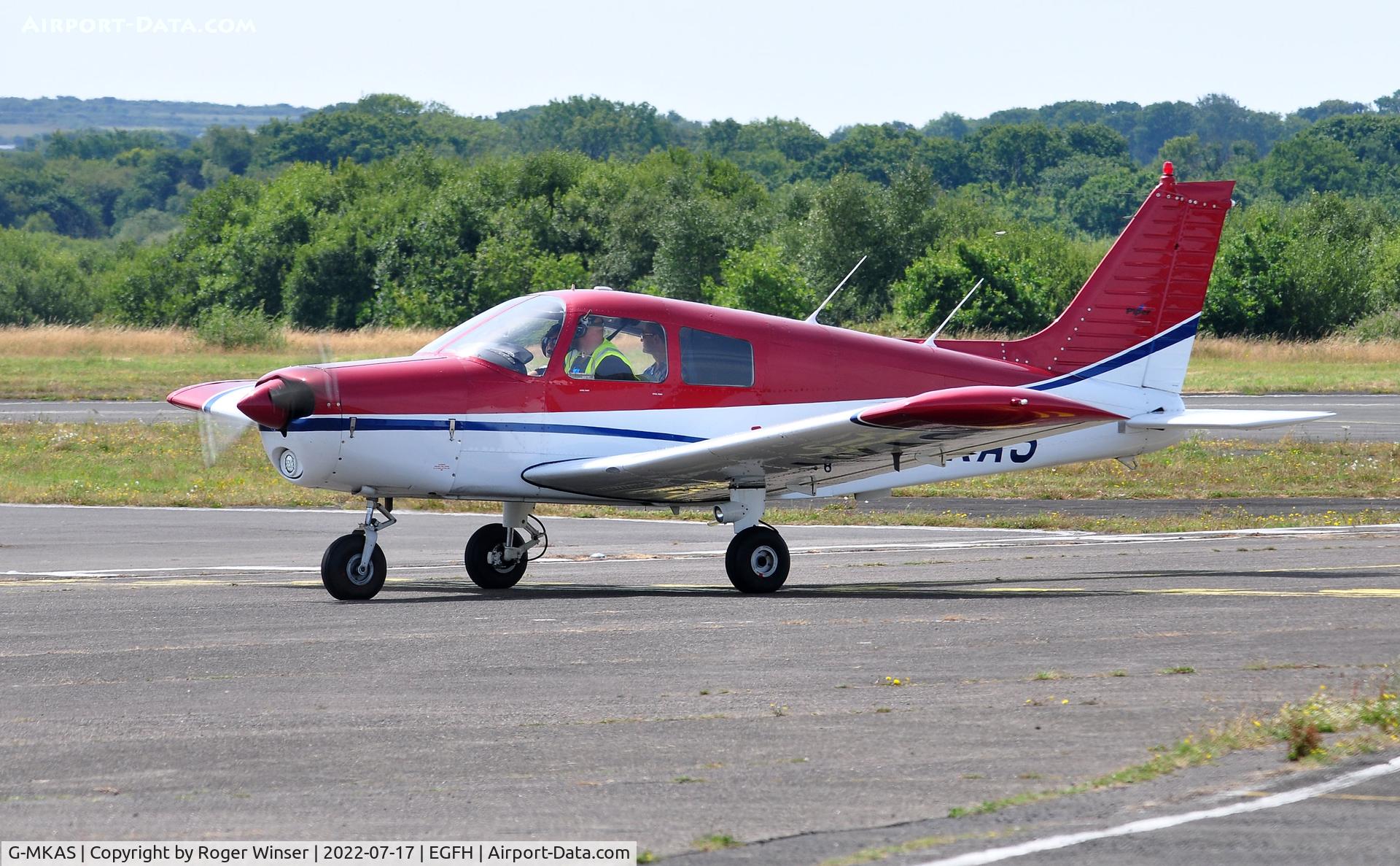 G-MKAS, 1974 Piper PA-28-140 Cherokee Cruiser C/N 28-7425338, Visiting Cherokee Cruiser.
