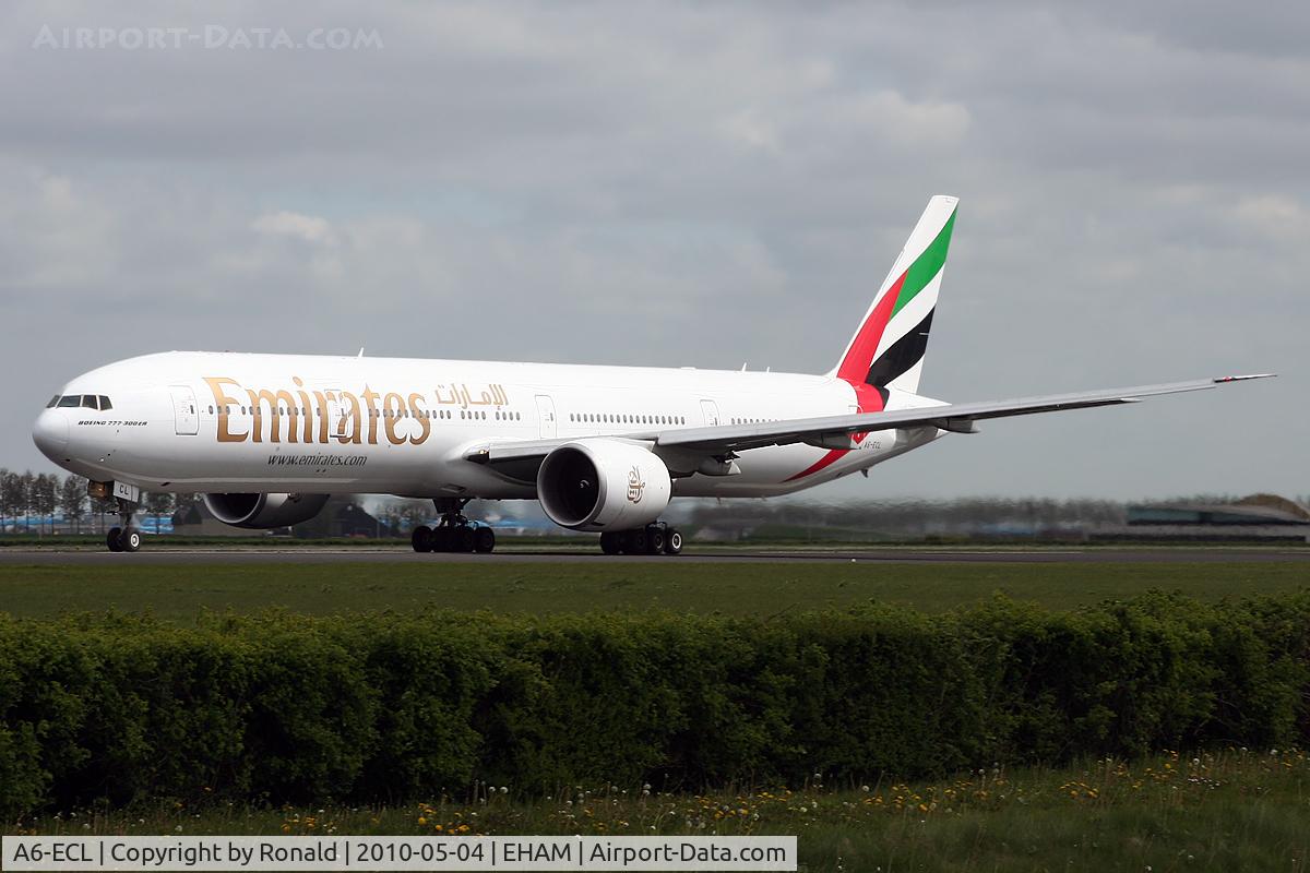 A6-ECL, 2008 Boeing 777-36N/ER C/N 37704, at spl