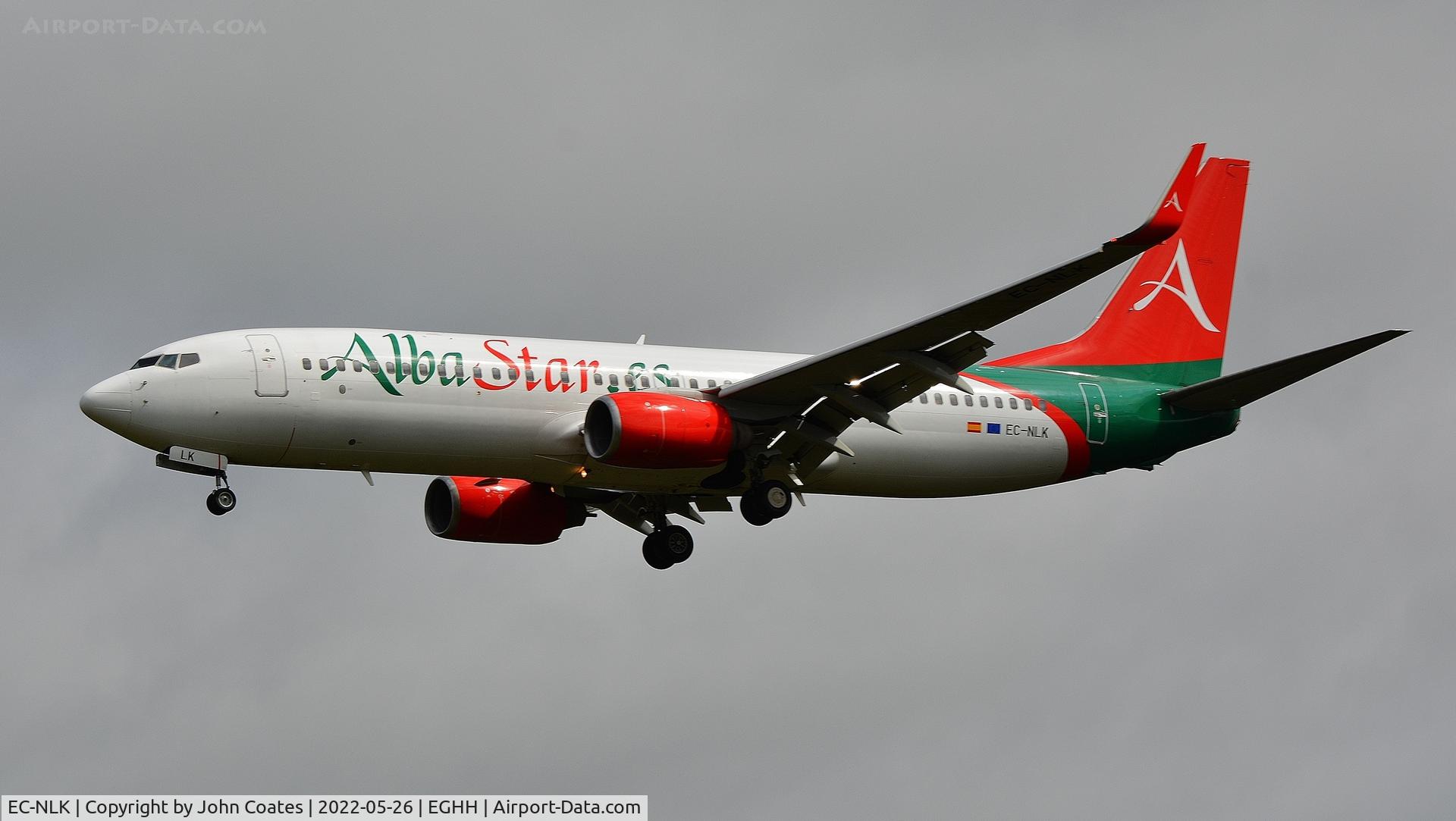 EC-NLK, 2003 Boeing 737-81M C/N 33104, On final approach to 26