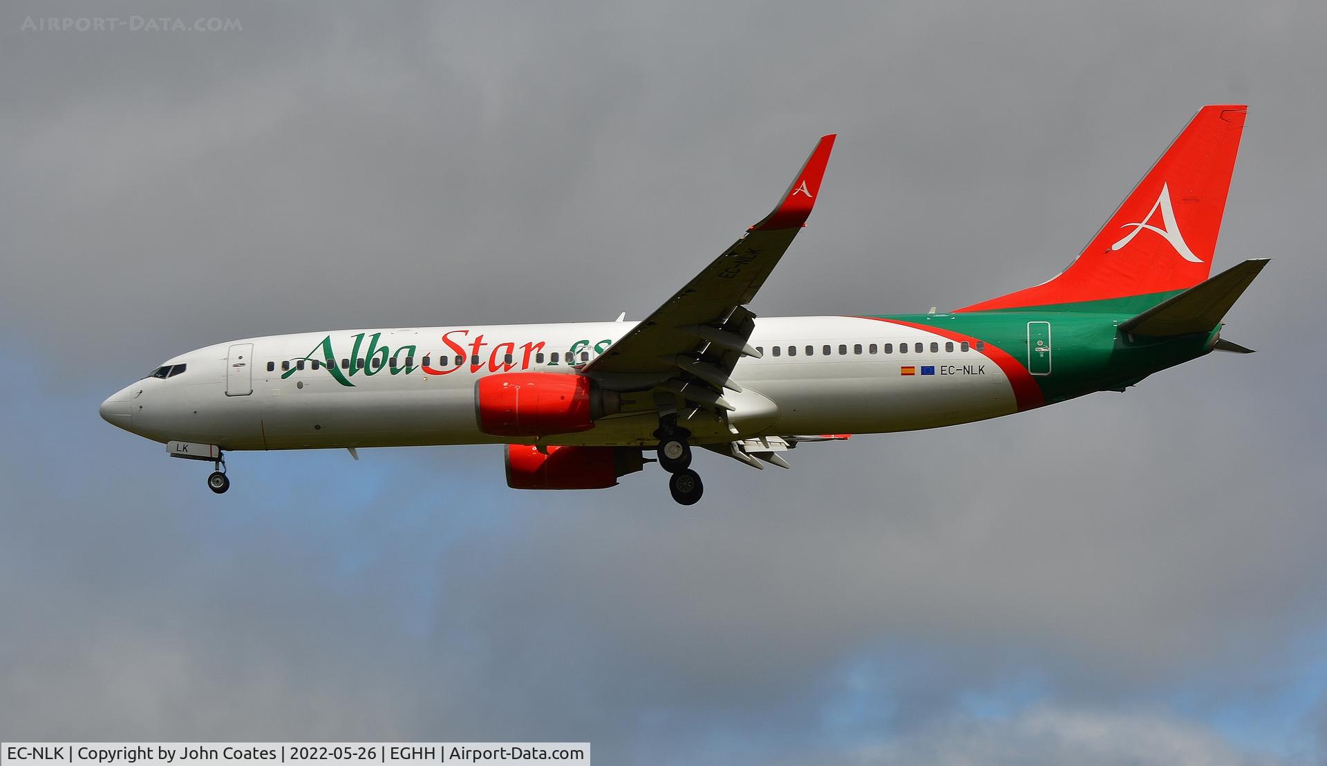EC-NLK, 2003 Boeing 737-81M C/N 33104, On final approach to 26