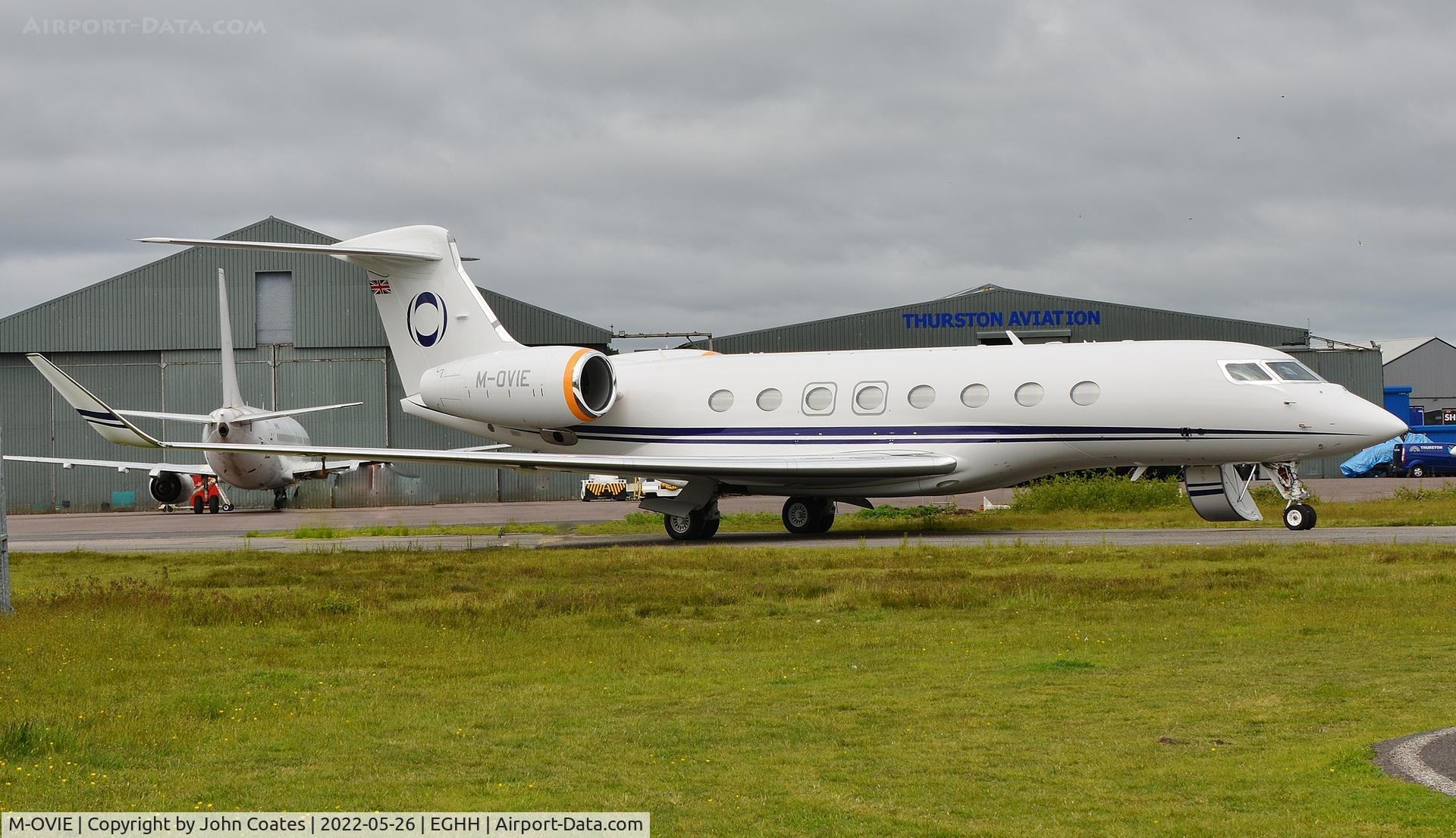 M-OVIE, 2016 Gulfstream Aerospace G650 (G-VI) C/N 6247, Preparing to leave Thurston Aviation